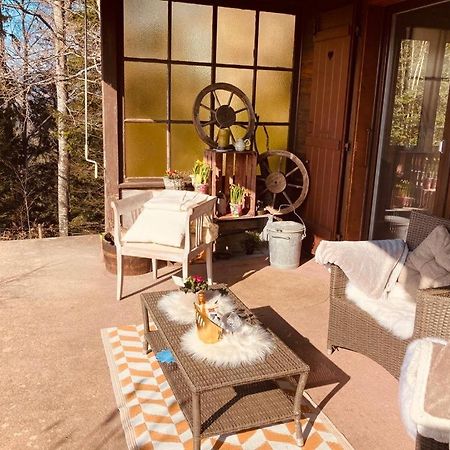 Un Ptit Chalet Les Brenets Eksteriør billede